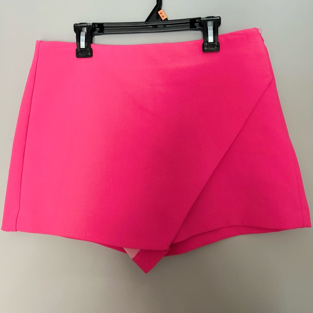 Zara Hot Pink Women's Skort *worn once*